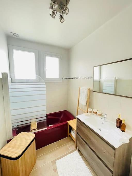 Superbe Appartement Avec Salle De Jeux Vaux-lès-Saint-Claude Extérieur photo